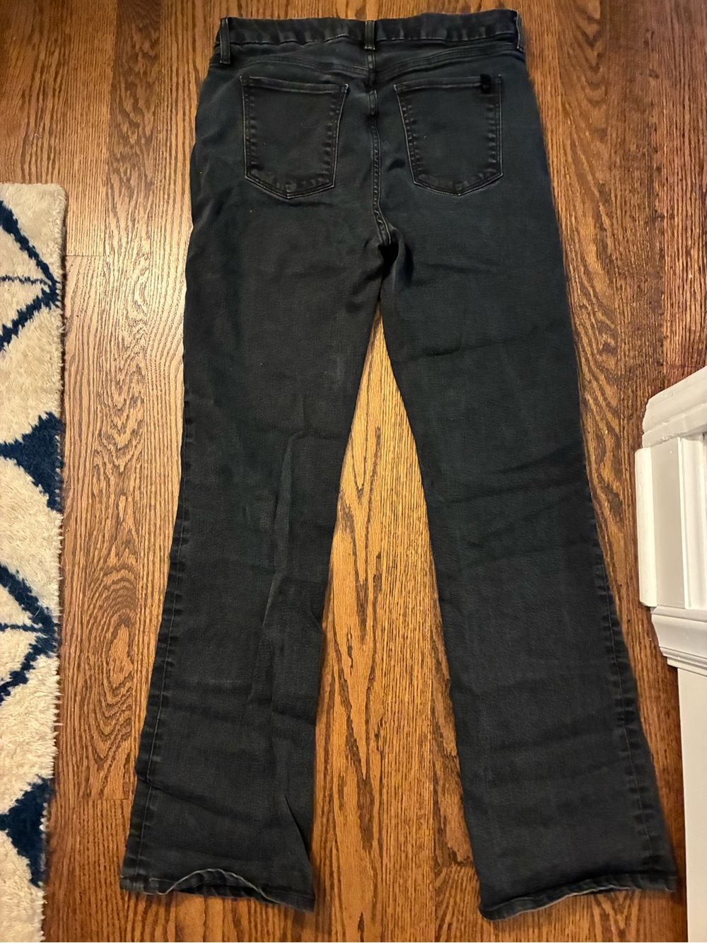 Joe’s Jeans Classic women’s Black Jeans 😎